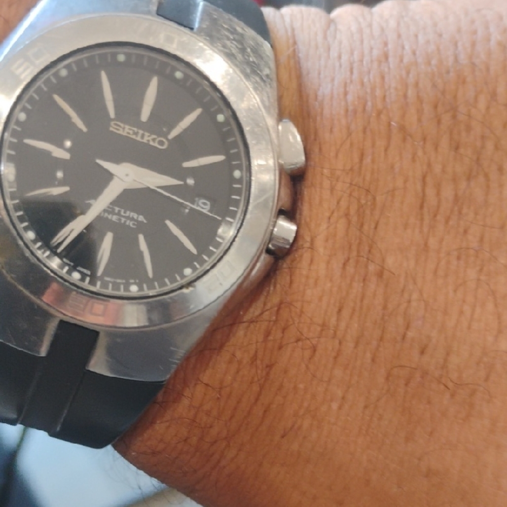 Seiko Silver and Black Kinetic Smartwatch